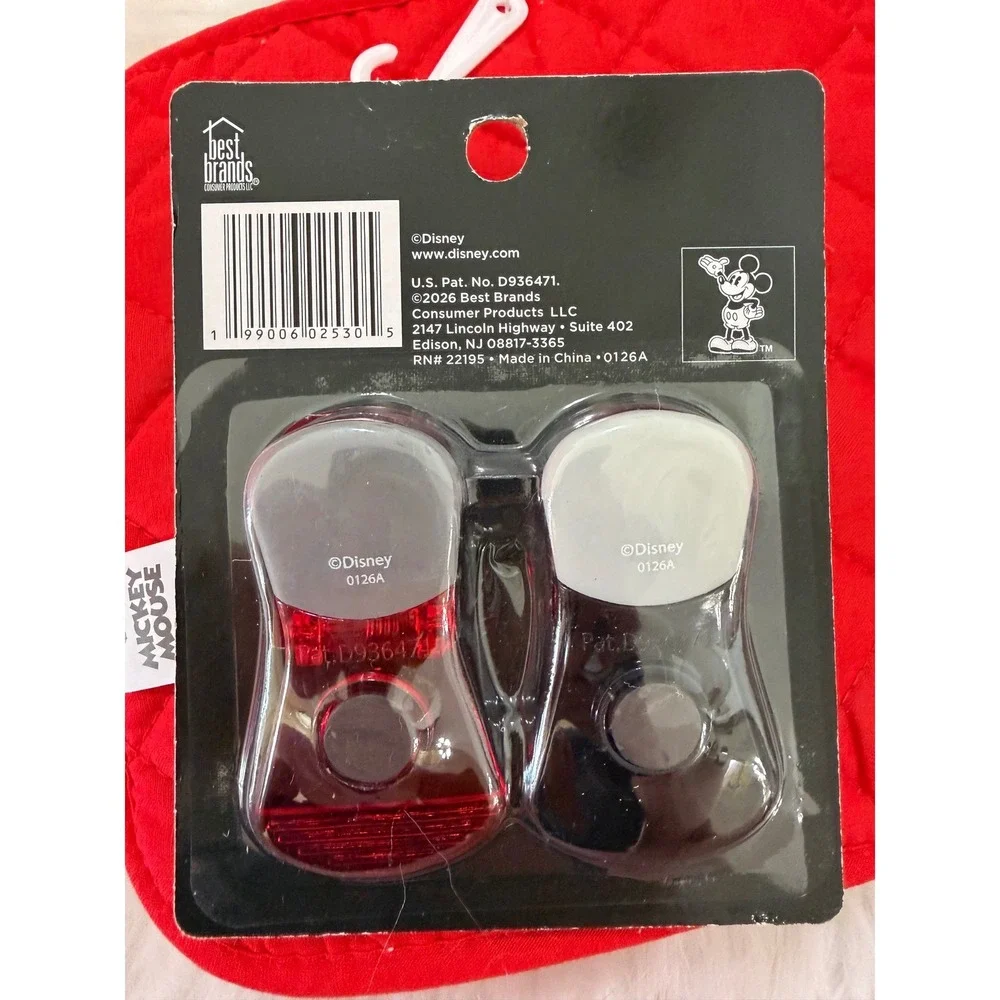 Disney Mickey Mouse Kitchen Set Pot Holder Mini Mitt Magnetic Bag Clips New